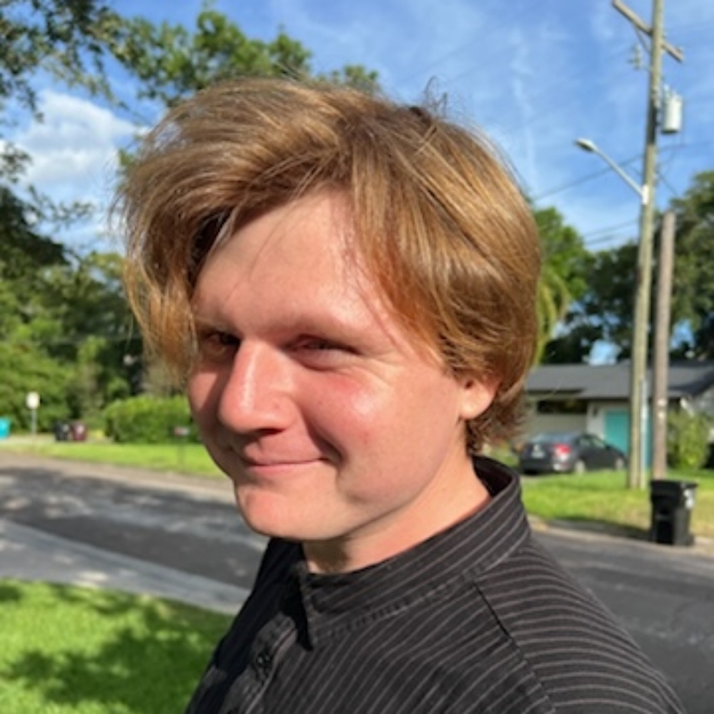 Meet your Posher, Chase